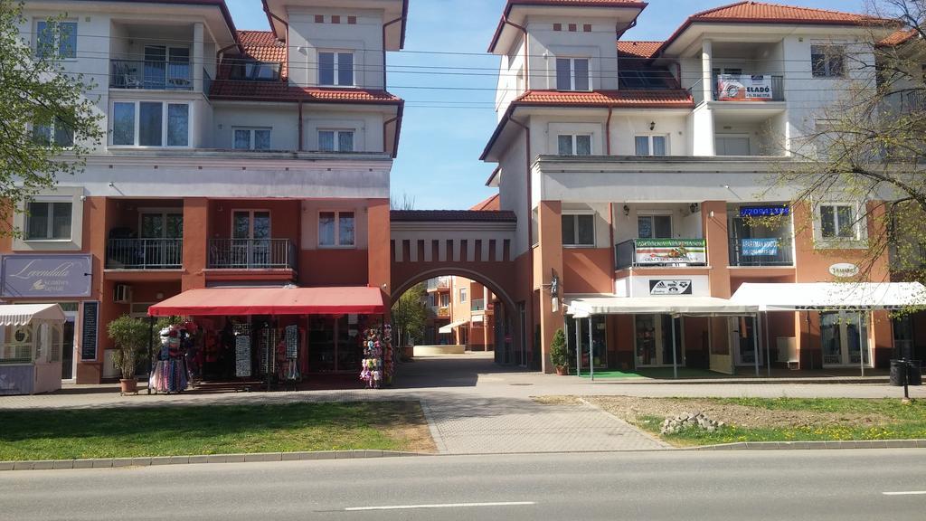 Baby Apartman Apartment Hajdúszoboszló Екстериор снимка