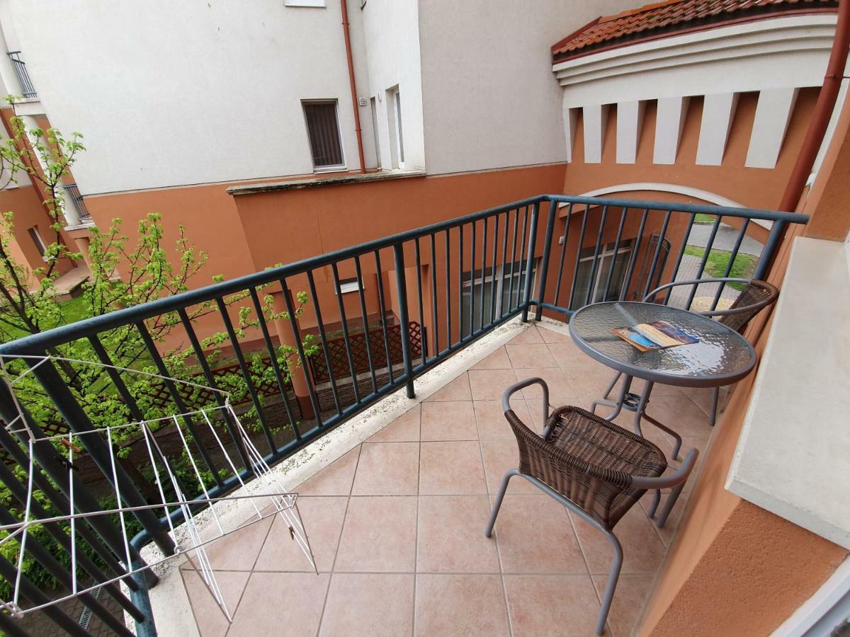 Baby Apartman Apartment Hajdúszoboszló Екстериор снимка